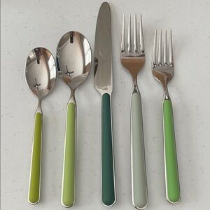 Mepra FANTASIA 5 pcs flatware set in Assorted Green Silverware